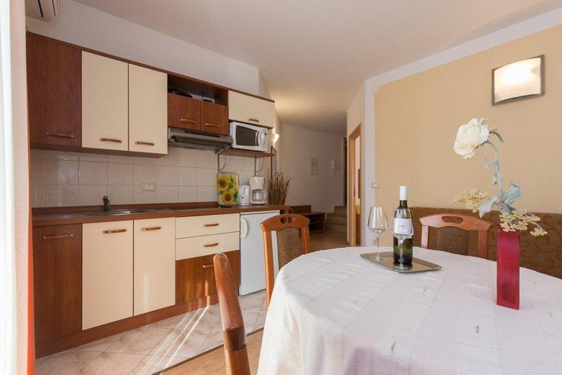Marija F4 Apartment Крк Экстерьер фото